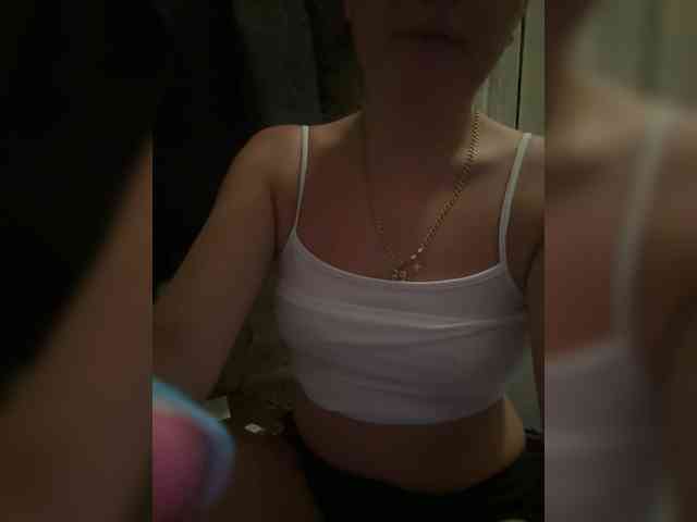 Kitti2918 webcam
