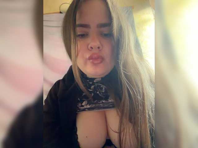 Lumiaa live cam on BongaCams