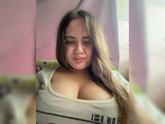 Lumiaa live cam on BongaCams