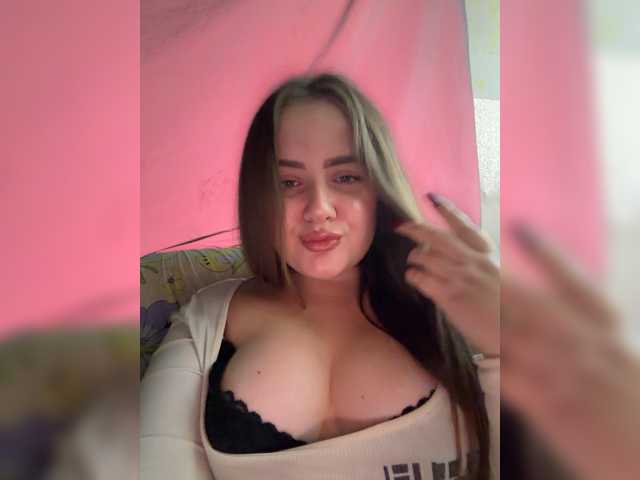 Lumiaa live cam on BongaCams