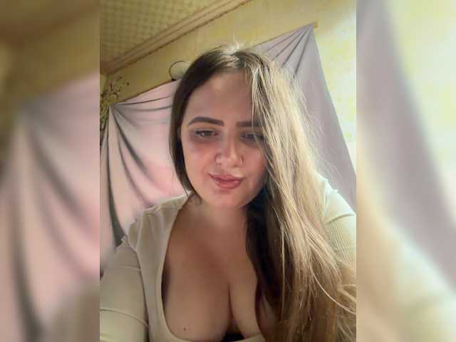 Lumiaa live cam on BongaCams