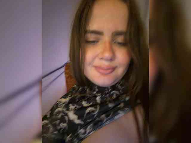 Lumiaa live female cam on bongacams