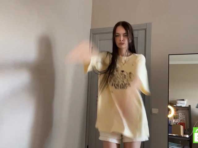 GennyValerio live cam on BongaCams