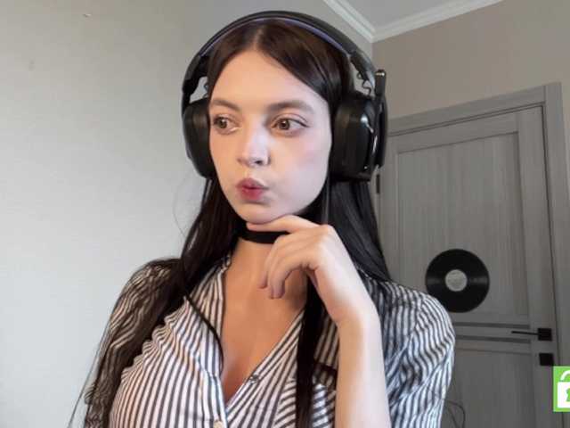 GennyValerio live cam on BongaCams