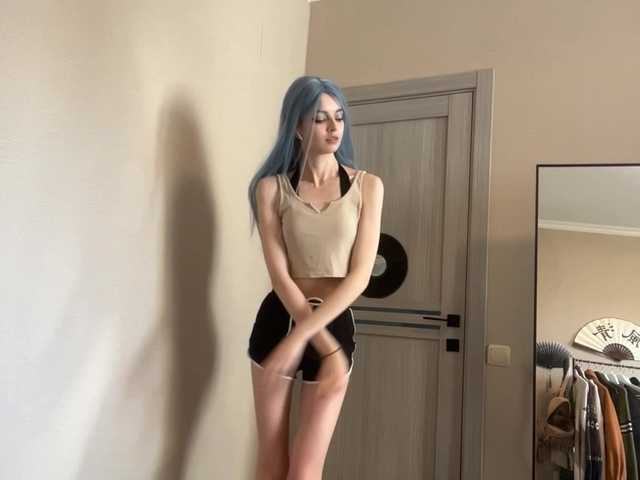 GennyValerio, 18 y/o - Live Cam on BongaCams