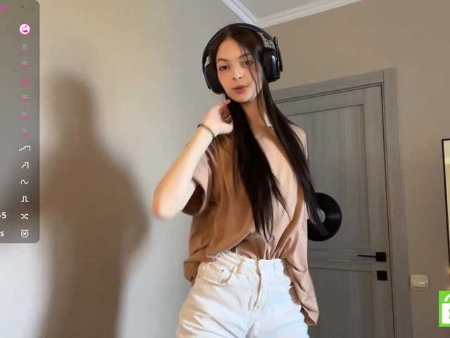 GennyValerio live cam on BongaCams