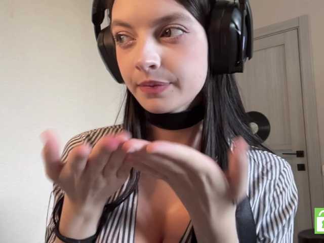 GennyValerio live cam on BongaCams