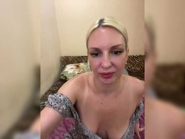 LisaMe live webcam show