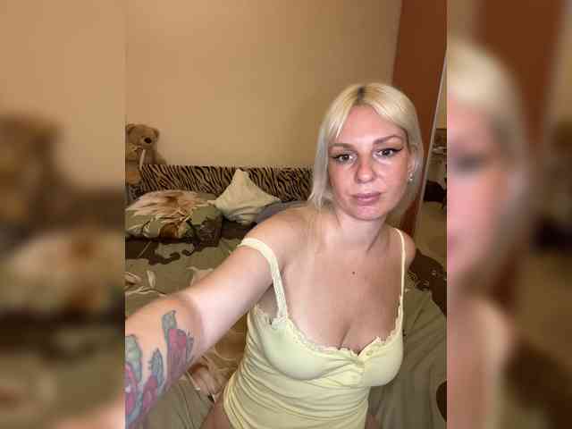 LisaMe webcam