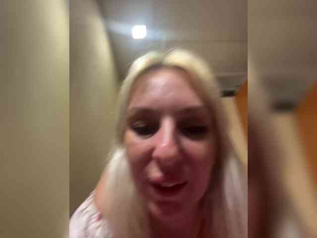 LisaMe webcam
