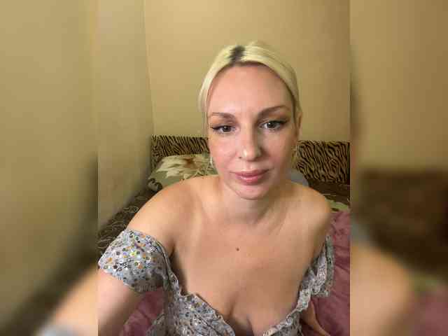 LisaMe webcam
