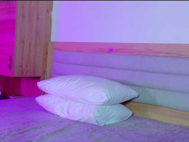 lilmeeow live cam on BongaCams