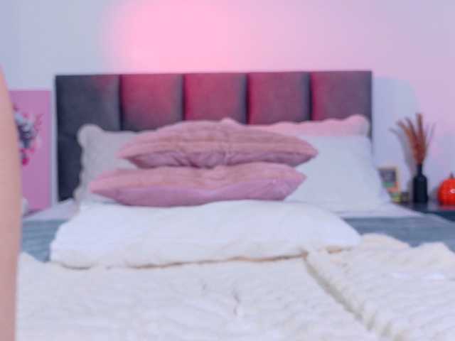 lilmeeow live cam on BongaCams