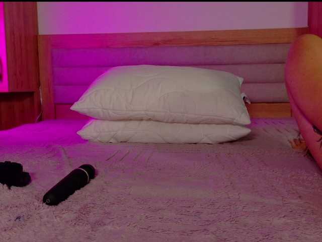 lilmeeow live cam on BongaCams
