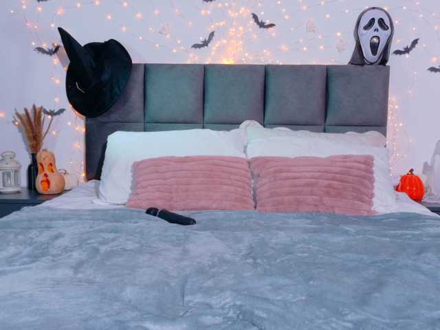 lilmeeow live cam on BongaCams