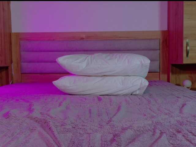 lilmeeow live cam on BongaCams
