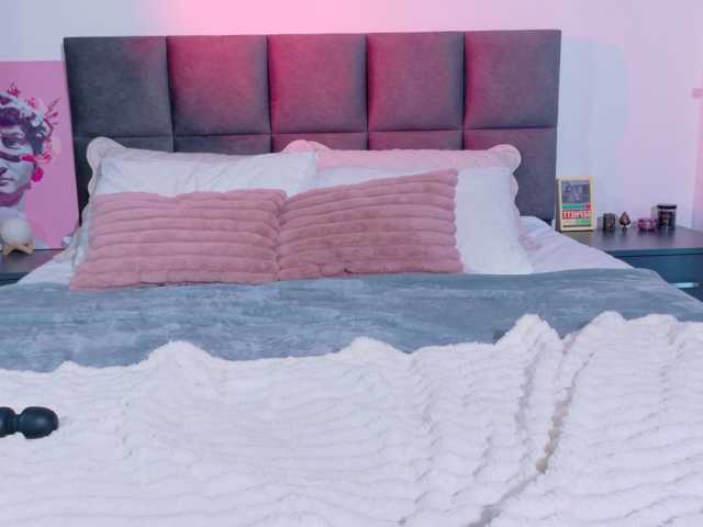 lilmeeow live cam on BongaCams