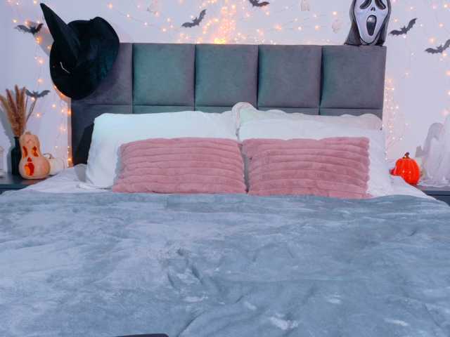 lilmeeow live cam on BongaCams