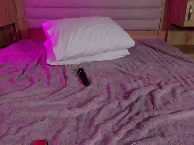 lilmeeow webcam