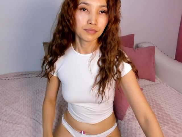 Mooniriss live webcam show