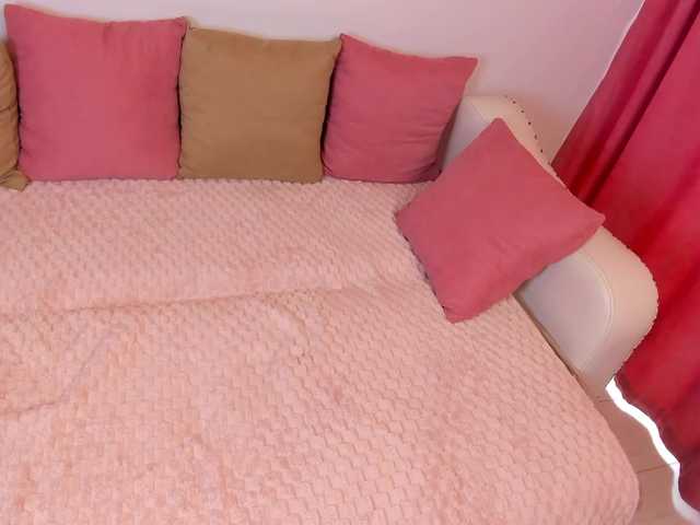Mooniriss live webcam show