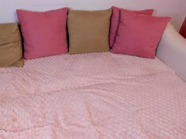 Mooniriss live webcam show