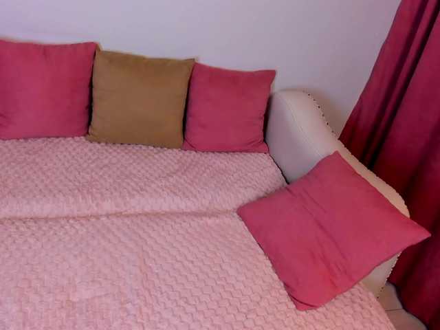Mooniriss live webcam show