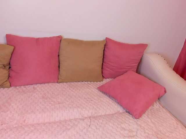 Mooniriss live webcam show