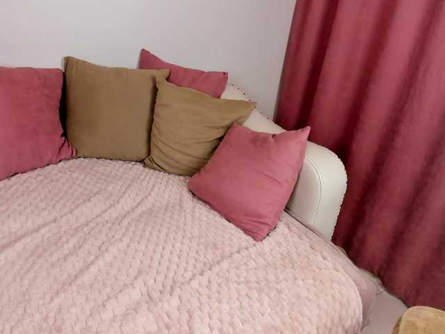 Mooniriss live cam on BongaCams