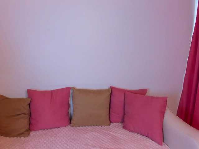 Mooniriss live webcam show