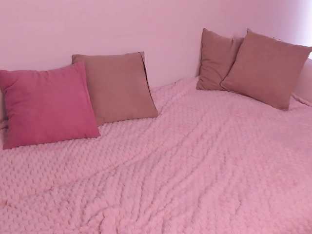 Mooniriss live cam on BongaCams