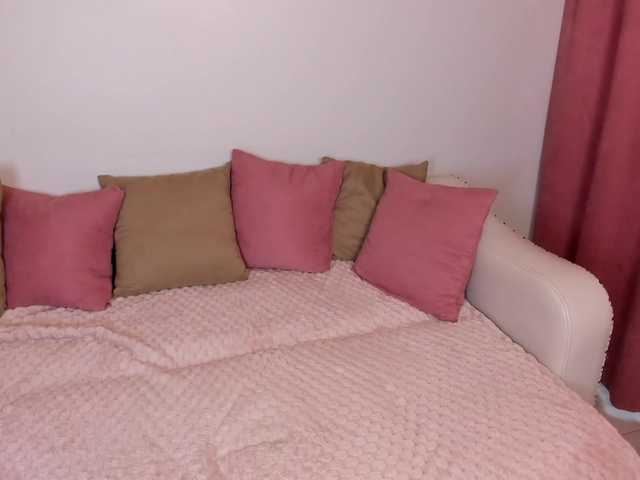 Mooniriss live webcam show