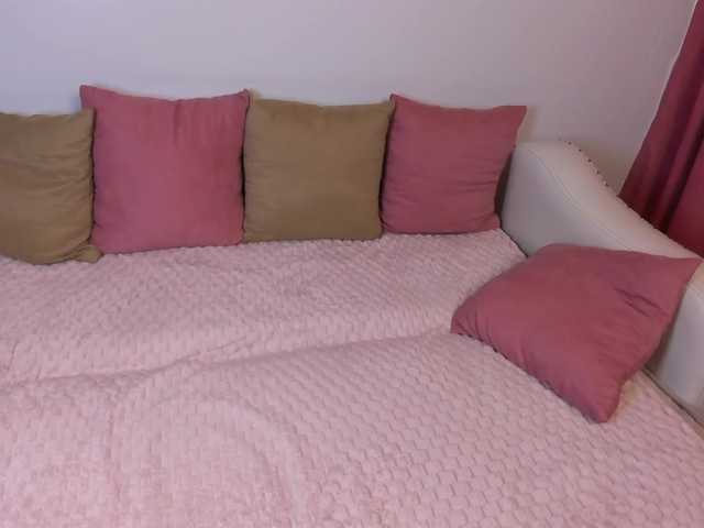 Mooniriss live webcam show