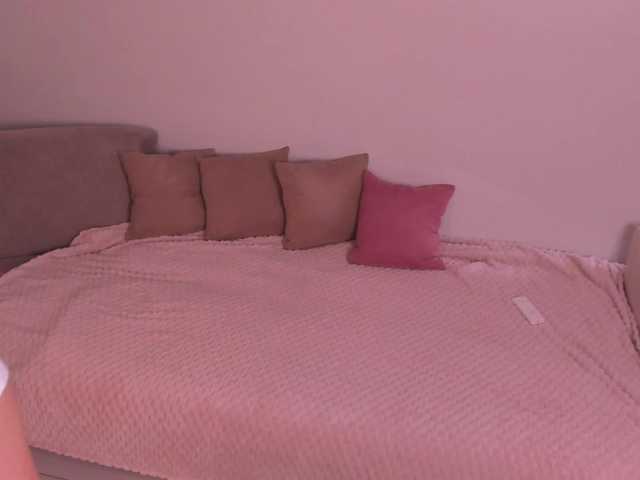 Mooniriss live cam on BongaCams