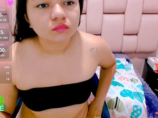 naomi18a live webcam show