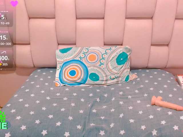 naomi18a live cam on BongaCams