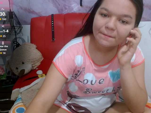 naomi18a live webcam show