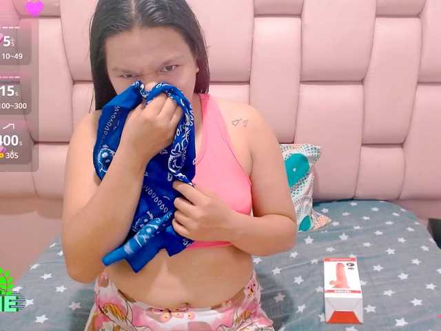 naomi18a live cam on BongaCams