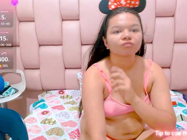 naomi18a live cam on BongaCams