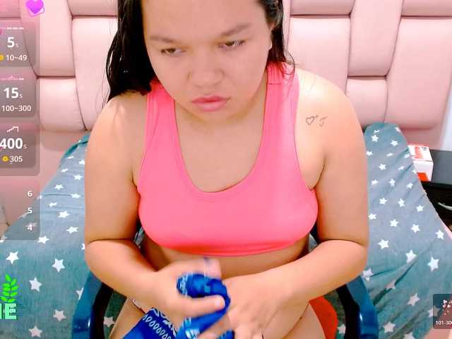 naomi18a live cam