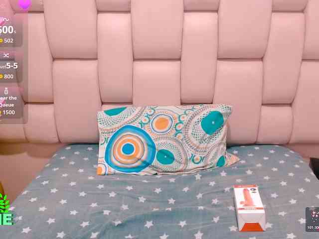 naomi18a