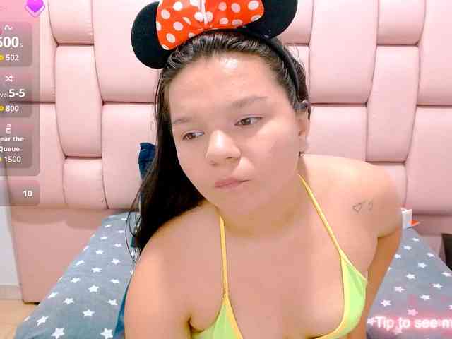 naomi18a webcam