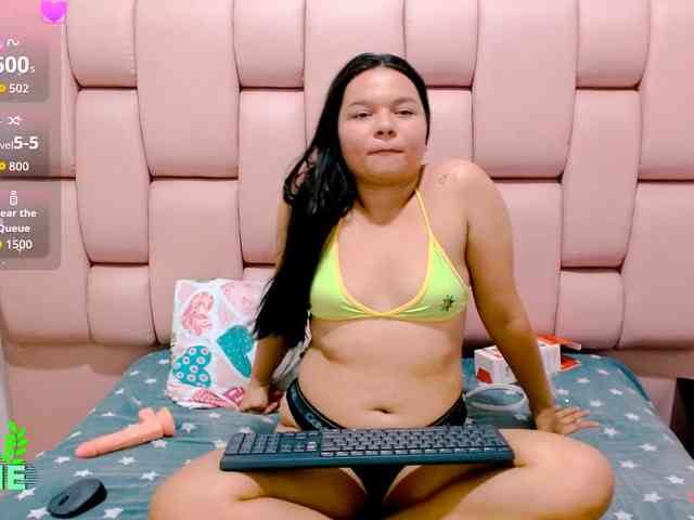 naomi18a webcam