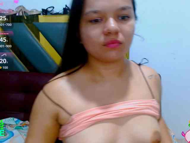 naomi18a webcam