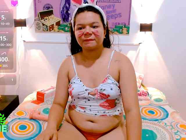 naomi18a naomi18a