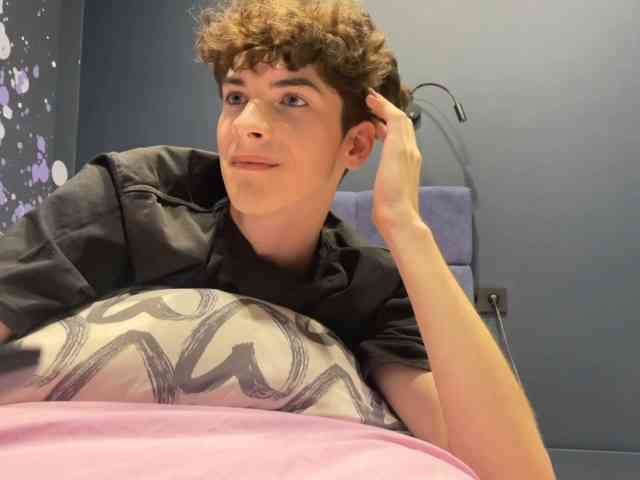 softboy195 Sex Cam Show