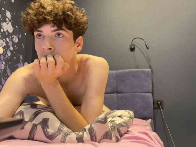 softboy195 Sex Cam Show