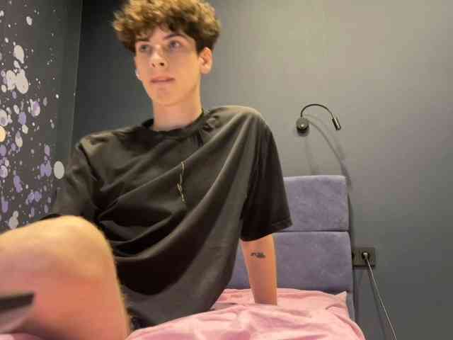 softboy195 Sex Cam Show