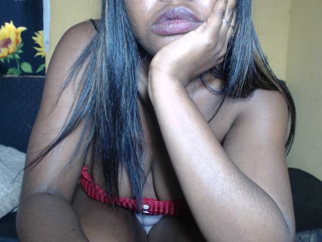 Bonitah live webcam show