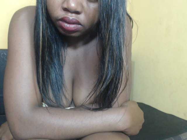 Bonitah live webcam show